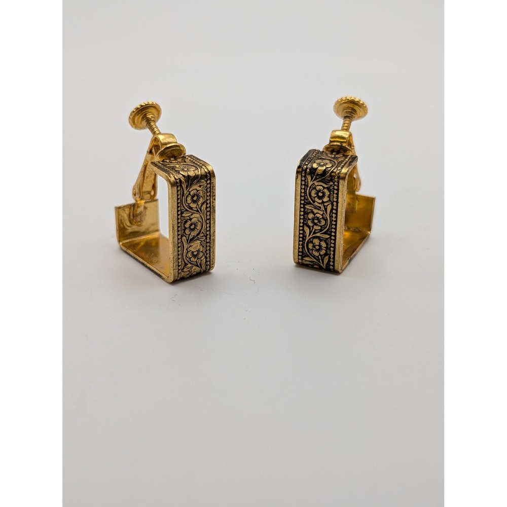 Vintage Gold Tone Etched Floral Square Hoop Screw Back Clip On Earrings Unsigned